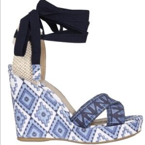💙 Theodora Callum Biarritz Holiday Wedges in Blue and White